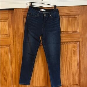 Kancan Ankle Cropped Jeans with Slim Fit
